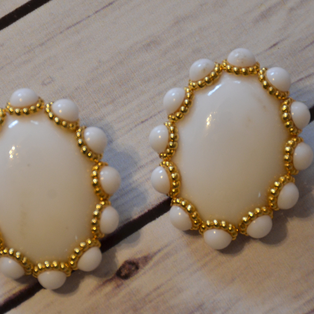 massive white oval cab clip earrings super 1980's